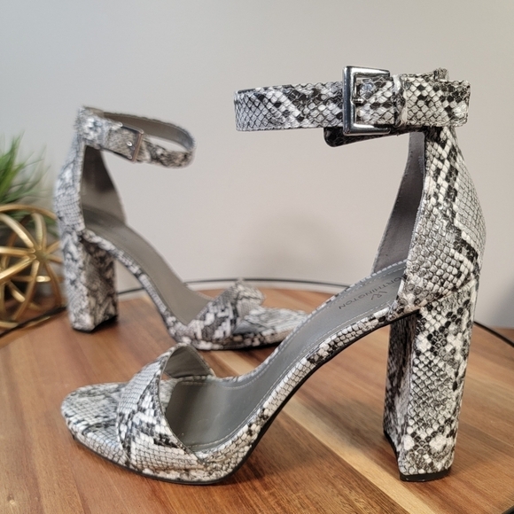 Worthington Snakeprint Block Heels Sandals Size 10 - Picture 8 of 17
